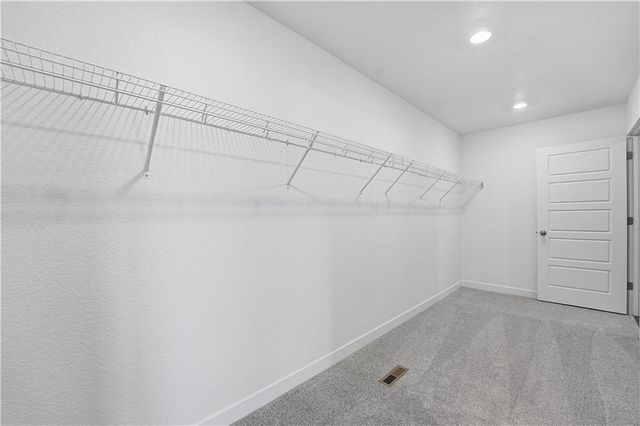 409 Woodview Drive, Raymore, MO 64083