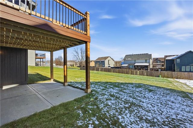 409 Woodview Drive, Raymore, MO 64083