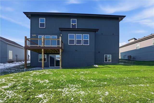 409 Woodview Drive, Raymore, MO 64083