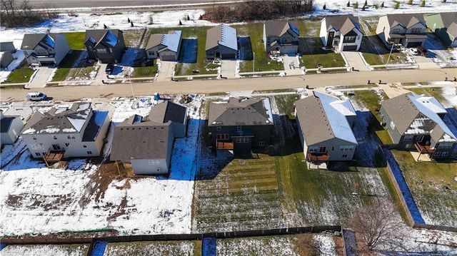 409 Woodview Drive, Raymore, MO 64083