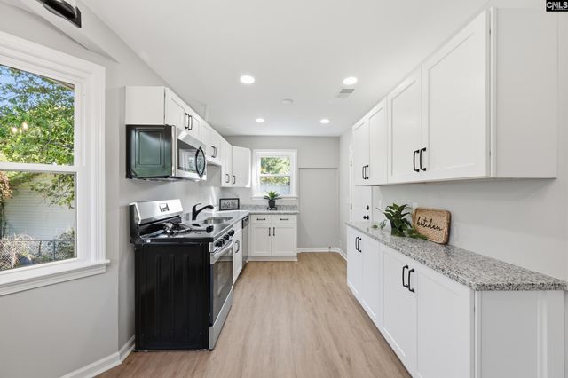 220 Parkstream Circle, West Columbia, SC 29170