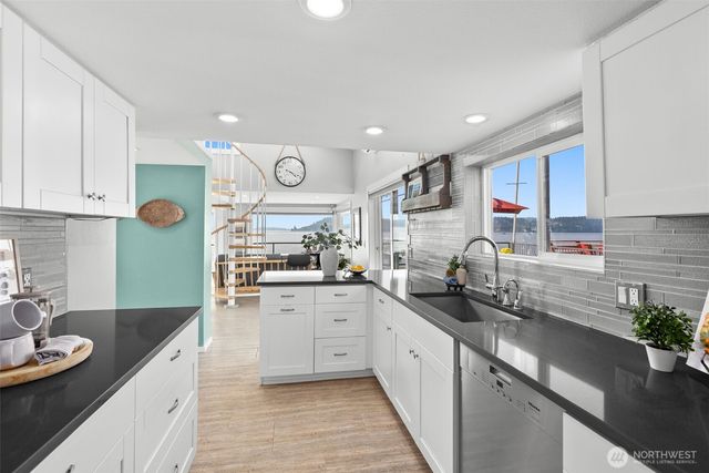 1542 S Wilton Road, Tacoma, WA 98465