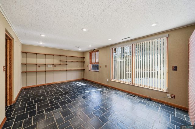 7803 Northshore Drive, Lincoln, NE 68516