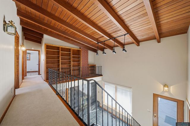 7803 Northshore Drive, Lincoln, NE 68516