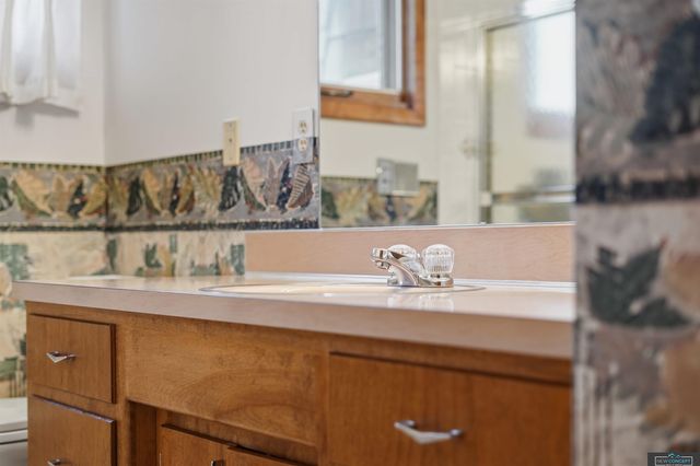 7803 Northshore Drive, Lincoln, NE 68516