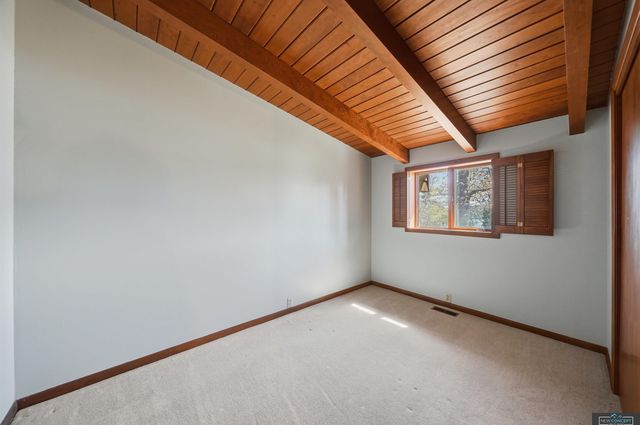 7803 Northshore Drive, Lincoln, NE 68516