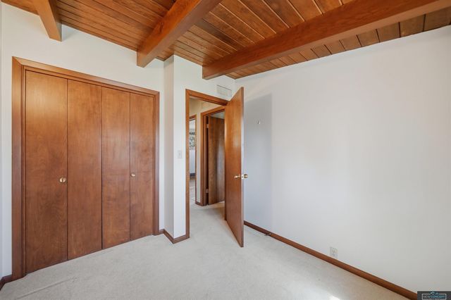 7803 Northshore Drive, Lincoln, NE 68516