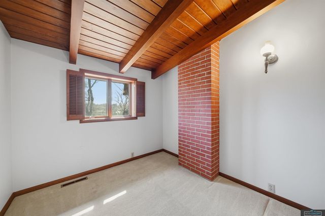 7803 Northshore Drive, Lincoln, NE 68516