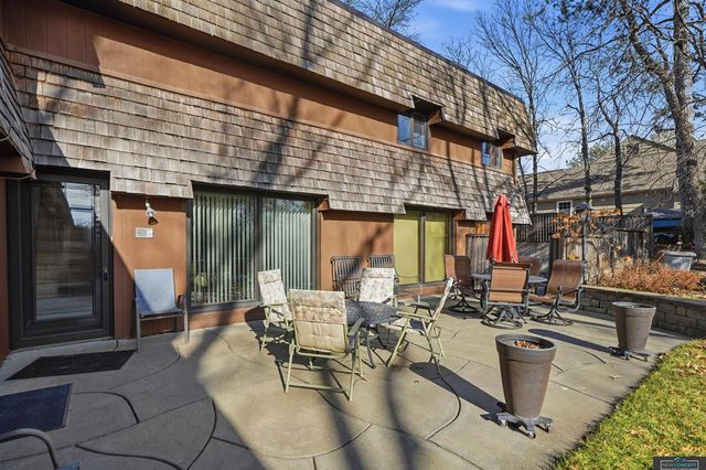 7803 Northshore Drive, Lincoln, NE 68516