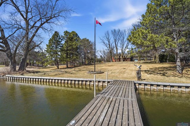 7803 Northshore Drive, Lincoln, NE 68516