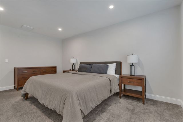 28 Ashley Street, Cranston, RI 02920