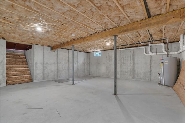 28 Ashley Street, Cranston, RI 02920