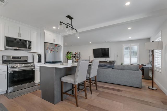 28 Ashley Street, Cranston, RI 02920
