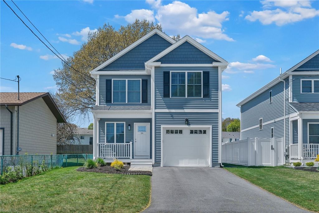 28 Ashley Street, Cranston, RI 02920
