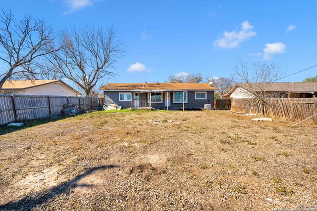 8118 Whistler, San Antonio, TX 78239