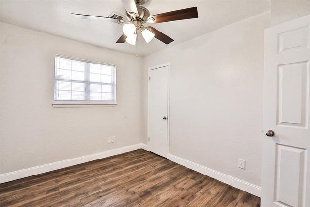 939 NW 5th Street, Moore, OK 73160
