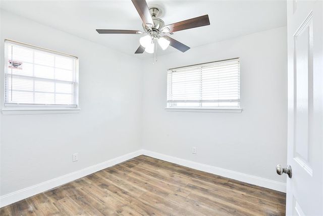 939 NW 5th Street, Moore, OK 73160