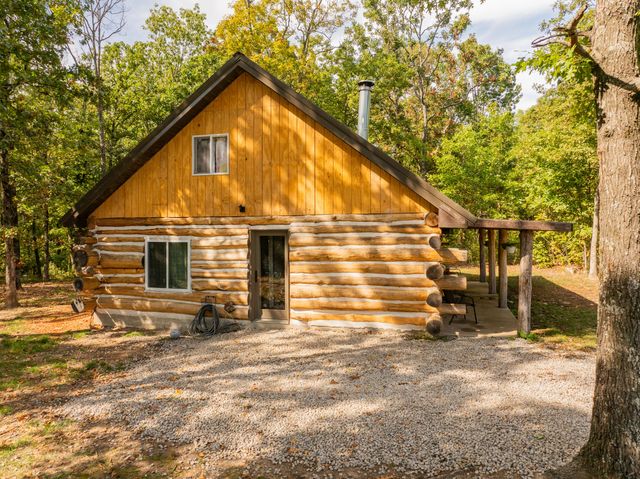 3644 State Highway Ww, Aurora, MO 65605