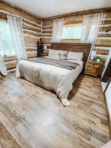 3644 State Highway Ww, Aurora, MO 65605