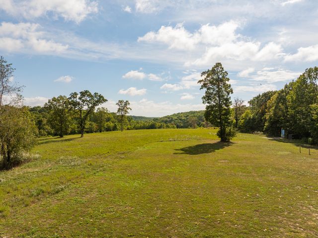 3644 State Highway Ww, Aurora, MO 65605