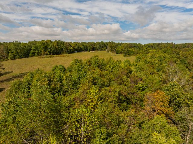 3644 State Highway Ww, Aurora, MO 65605