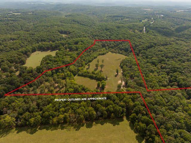 3644 State Highway Ww, Aurora, MO 65605