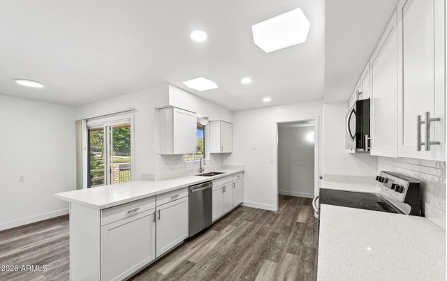 10927 W PEORIA Avenue, Sun City, AZ 85351