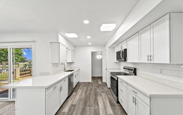 10927 W PEORIA Avenue, Sun City, AZ 85351
