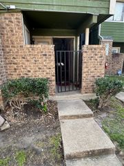 9823 Walnut Street L114, Dallas, TX 75243
