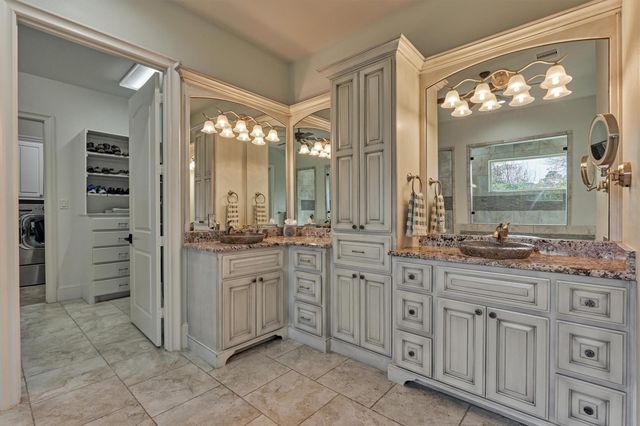 102 Sunridge Court, Montgomery, TX 77316