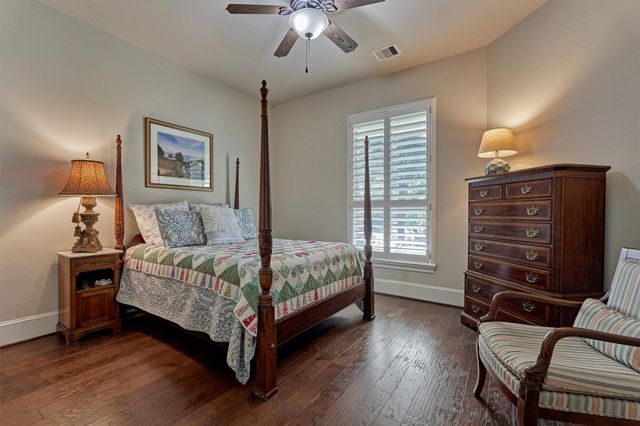 102 Sunridge Court, Montgomery, TX 77316