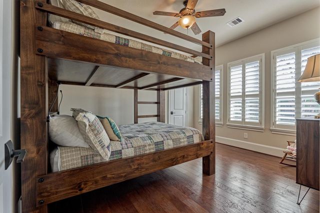 102 Sunridge Court, Montgomery, TX 77316