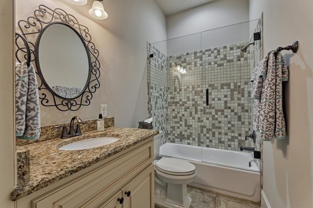 102 Sunridge Court, Montgomery, TX 77316