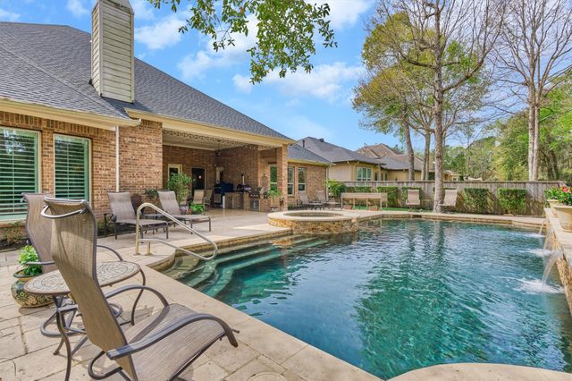 102 Sunridge Court, Montgomery, TX 77316