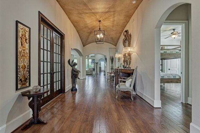 102 Sunridge Court, Montgomery, TX 77316