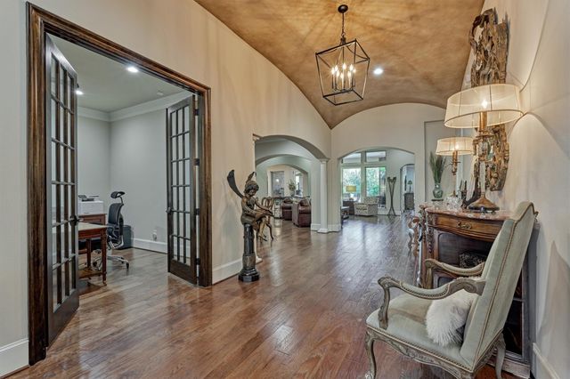 102 Sunridge Court, Montgomery, TX 77316