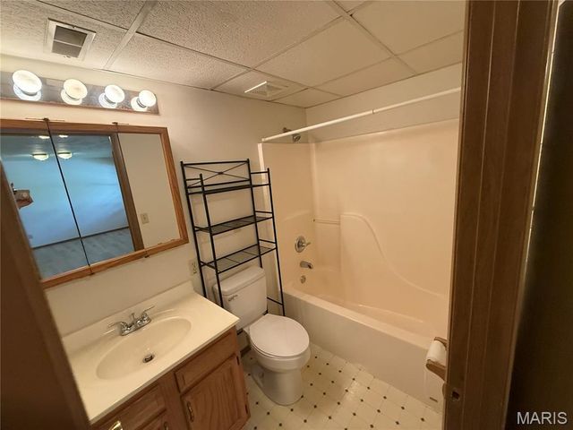 3209 College Avenue, Alton, IL 62002