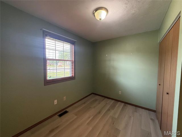 3209 College Avenue, Alton, IL 62002