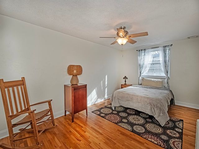 5900 Babcock Blvd 77, Ross Twp, PA 15237