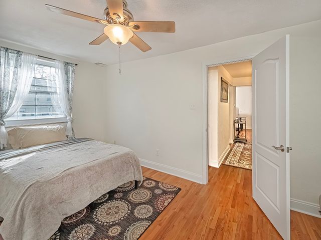 5900 Babcock Blvd 77, Ross Twp, PA 15237