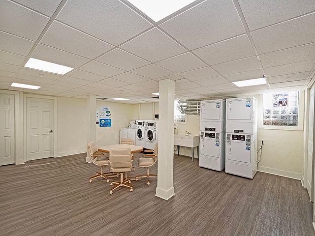 5900 Babcock Blvd 77, Ross Twp, PA 15237