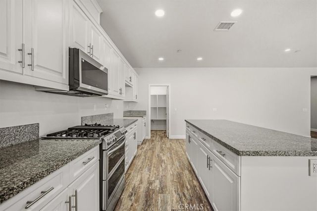 20972 Center, Riverside, CA 92507