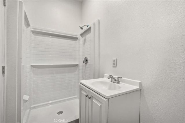 20972 Center, Riverside, CA 92507