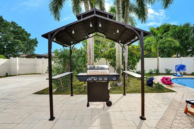 5500 Cleveland Street, Hollywood, FL 33021