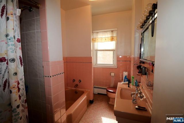 130 Wakeman Avenue, Newark, NJ 07104