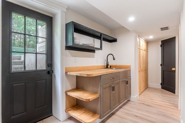 5 Franklin Avenue, Wilmington, MA 01887