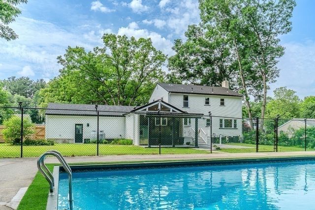 5 Franklin Avenue, Wilmington, MA 01887