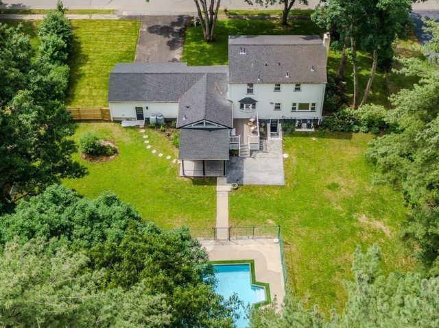 5 Franklin Avenue, Wilmington, MA 01887
