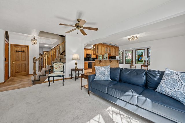 4511 Hanover Drive, Crystal Lake, IL 60012