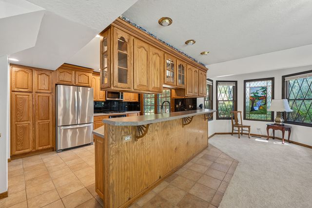 4511 Hanover Drive, Crystal Lake, IL 60012